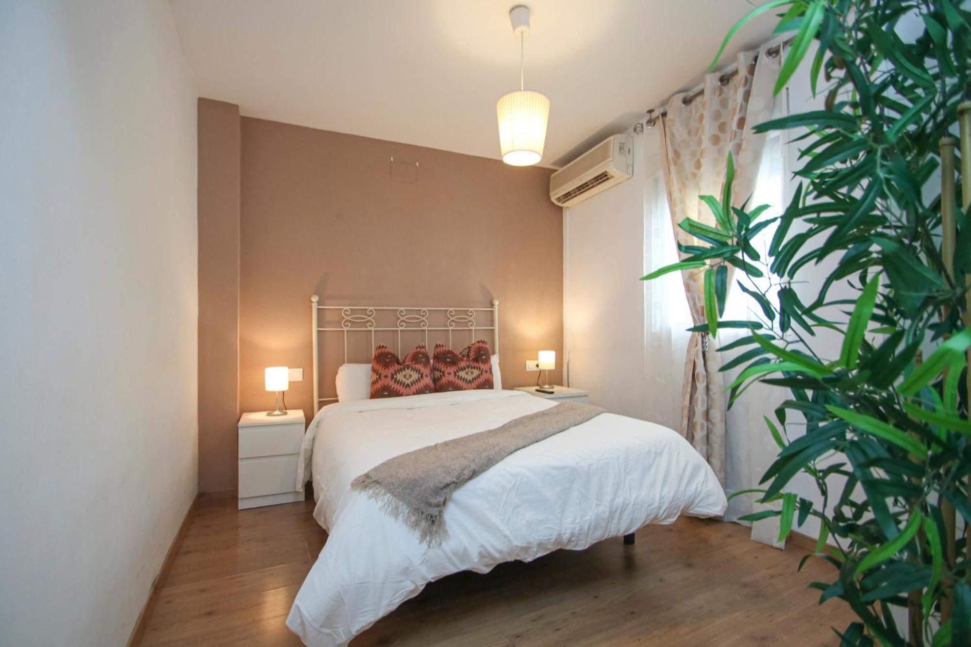 Spacious 2 Bedroom Apt In The Heart Of Triana 세비야 외부 사진