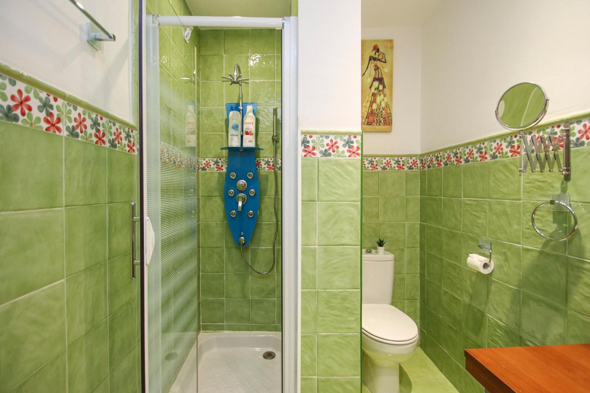 Spacious 2 Bedroom Apt In The Heart Of Triana 세비야 외부 사진